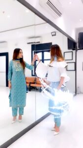 Sara Khan Instagram - This show had many of my firsts and I do not regret a single moment of my time as Sadhana. This reel has given me major nostalgia and I hope it takes you all down the memory lane of those good old days. Thank you all for loving her simplicity and warmth and giving me a place in your hearts . . . 📍: @byou.in 📹: @letfvfx 👗: @labelishnya 🧣: @nidhikurda . . . #ReelsPeTV #IndianTVFiesta #DailySoap #IndianTelevision #TVSerials #IndianTVSerial #sadhna #bidaai #Sarakhan