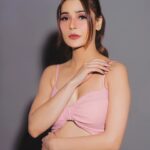 Sara Khan Instagram – Being natural is simply a pose 🫠, sometimes I pose and most of the time I suppose 🫣
Stylist- @stylebyriyajn
Photography – @abhay_r_kirti
Makeup- @makeupbyshaheenshaikh
Hair- @abidansanri
Outfit- @amorecoutureofficial
Location courtesy- @byou.in x @tejalpimpley
Team- @greenlight__media
