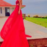 Sara Khan Instagram - ❤️❤️💃💃 🍀 #sarakhan #happyhappy #bts #sarakhancreation #pratilipi #sarakisarikahani