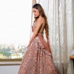 Sara Khan Instagram - ✌🏻✌🏻 @thelifetimepicture @tltp.allan @bhadurikingshuk