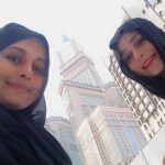 Sara Khan Instagram - I used to question why people visit religious sites just to take photos and show off, but when I visited Al-Haram, my family and friends were inspired by me and started planning their trips too. That’s when I realized the value of inspiring others. Now, I can include Umrah in my travel plans with friends, as they have become more open to the idea.. thank you @raheena.irshad my soul sister for being a part of this beautiful journey 🥰🥰🥰 .. by including umrah in my travel plan means , like they are more opened to the idea of letting a woman visit without their mehram, hence it’s easy to plan anytime to go to alharam even with your friends and family members ❤️ #umrahinramadan #blissss #happiness #blessed #alhamdulilah P.s. I clicked these photos the next day after completing my umrah (The world can only improve if we begin to focus on the positives in every situation.)😊😇🙏 Since my lips were getting dry I applied the only cherry red lip balm I was carrying 🫣😂😜
