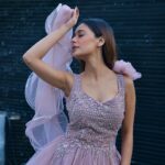 Sara Khan Instagram – 👸