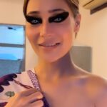 Sara Khan Instagram – Bhootiya make up 😂😂😂