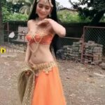 Sara Khan Instagram – Hey guys go ahead and follow me on tiki app.
@tikiappofficial 
#tiki #tikiIndia