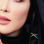 Sara Monjezi Instagram - گر دِلم در عِشق تو دیوانه شد عیبش مکن..... #سعدی