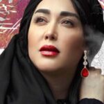 Sara Monjezi Instagram - امروز را بلند بخند ... بلند بگو خدایا شکرت ... بلند آواز سر بده مانند گنجشک‌ها ، شاد باش ، دیگران را خوشحال کن ! دوستانت را قضاوت نکن ، قبل از آن که کسی را نصیحت کنی یک روز با او بگذران ... با کفش‌های او راه برو ... از زندگی‌اش باخبر باش ... @naziiii_farahmand @parisa_jafari22 🥰😘😘