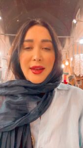 Sara Monjezi Instagram - آرزو میکنم خوبی قسمت اونایی بشه که با تموم بدیایی که دیدن یاد نگرفتن بد باشن💫. 🤍 ‌ #بازاروکیل_شیراز #شیرازگردی #حافظ_شیرازی