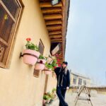 Sara Monjezi Instagram - روزی می‌رسد که نسبت به همه‌چیز بی‌تفاوت می‌شوی... نه از بدگویی‌های دیگران می‌رنجی و نه دلخوش به حرف‌های عاشقانه‌ی اطرافت... به آن روز می گویند: " پیری " آن روز، ممکن است برای برخی پس از سی سال از اولین روزی که پا به این دنیا گذاشته‌اند؛ فرا برسد و برای برخی پس از هشتاد سال هم هرگز اتفاق نیفتد... این دیگر بستگی به چگونه تاکردن زندگی با انسان ها دارد...✨✨✨ #رشت #ماسوله #گیلان #فومن #بندرانزلی #ماسال #قله رودخان #شمالگردی
