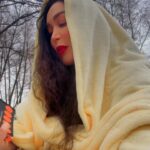 Sara Monjezi Instagram - شاید زندگی اون جشنی نباشه که تو آرزو میکردی .... ولی حالا که بهش دعوت شدی تا میتونی زیبا برقص 💃