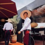 Sara Prata Instagram - Passaram-se mais de 10 anos e nunca mais tinha regressado. Viemos só por 4 dias e já estou arrependida de não ter regressado mais cedo. Ainda falta um dia, e vai ser especial. Mas MARRAKECH… acho que temos encontro marcado mais vezes 😊♥️🌵