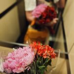 Sara Prata Instagram - 🌼 abril 🌼 recebemos Abril de braços abertos e preenchemos os dias com os tão falados recomeços. Assim como desabrocha a Primavera também em nós começa a chegar uma leveza boa ♥️ 📸 Um scroll pelo mês de Abril em 10 fotografias