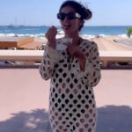 Sara Sálamo Instagram - Te haría bien mi amor un poquito de ocio 🍦
