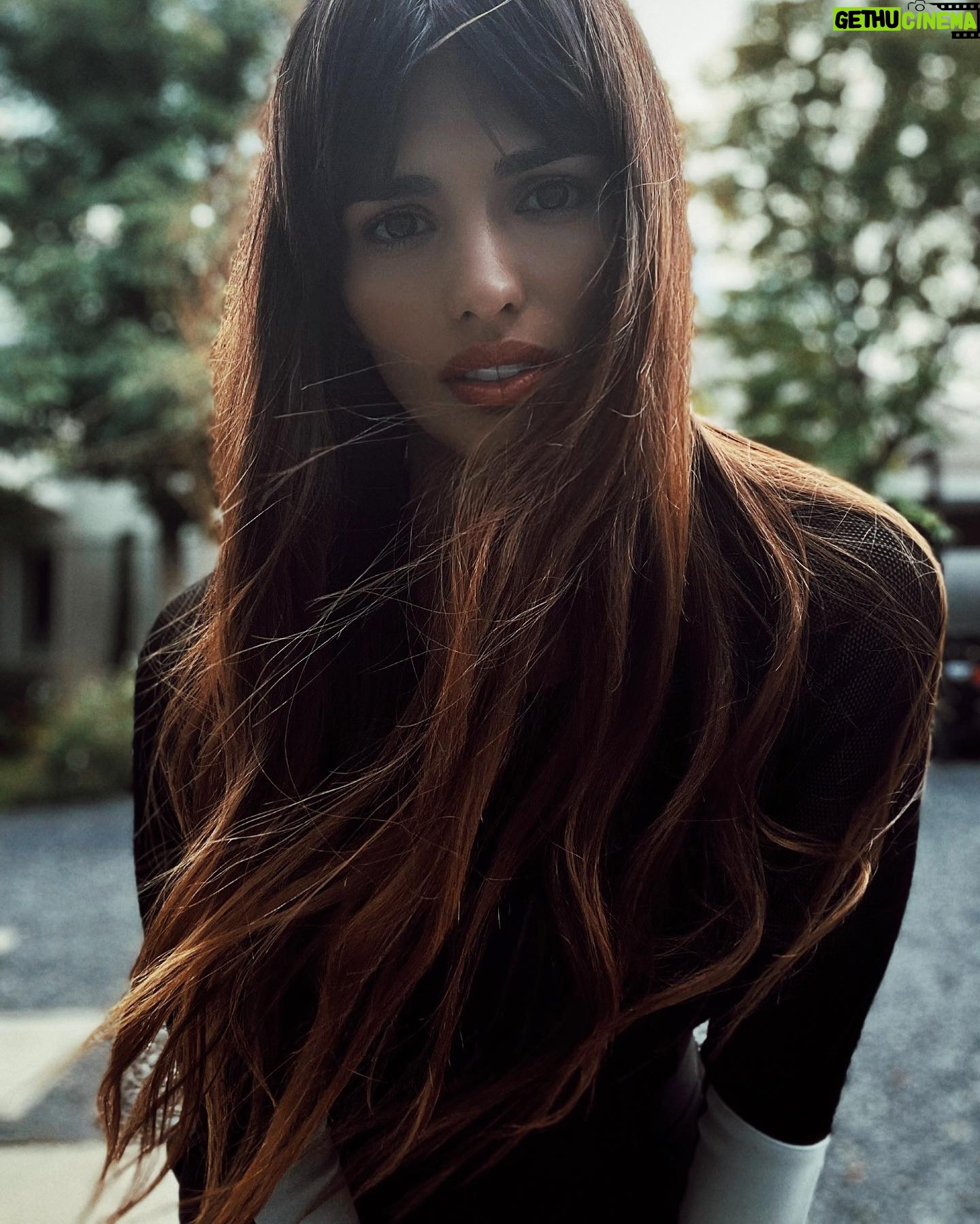Sara Sálamo Instagram - Autorretrato. Septiembre en Madrid.