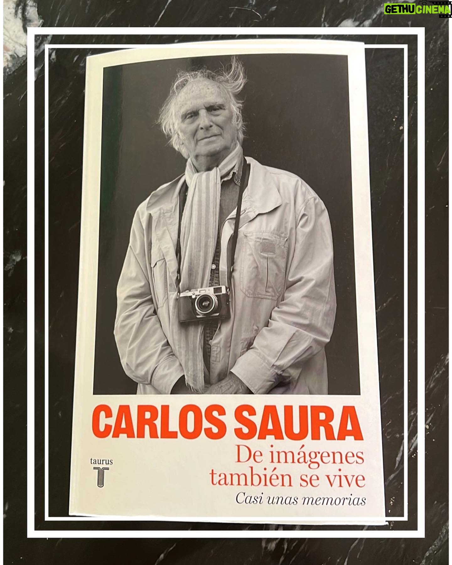 Sara Sálamo Instagram - Tarde con el maestro 🎥💙 “De imágenes también se vive” #carlossaura
