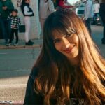 Sara Sálamo Instagram – 1. Mi fotógrafo favorito, siendo un intrépido, temerario.
2. Mi fotógrafo favorito, tiene cuatro años y me retrata así.

Enero, 2024.

#photography #photo #Sevilla #leica #leicaphotography #cabalgata #cabalgatadereyes #photographers #streetphotography #womenphotographers #portrait #portrait_ig