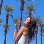 Sara Waisglass Instagram - Don’t mind me, I’m simply soaking up every inch of life’s beauty wearing @tiffanyandco Rose Gold perfume. Thank you Tiffany and Co for encouraging us all to look at the world through a Rose Gold lens! Love, love, love this fragrance with all my heart. #TiffanyFragrance @Macys #ad
