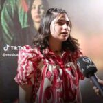 Sara aws Instagram - شكد نسبة حبكم للشخصيتين روان وشمس خان الذهب. العائلة x
