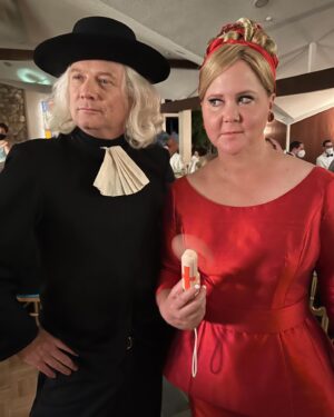 Sarah Cooper Instagram - #UNFROSTED is streaming on @netflix @netflixisajoke now. Written by @jerryseinfeld @spikeferesten Barry Marder and Andy Robin. Directed by and starring the great comedian himself. So grateful to have been surrounded by the kindest, most talented cast and crew, every single one a master of their craft, so completely dedicated to making this the funnest most ridiculous movie you’ll ever see.