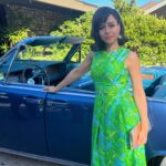 Sarah Cooper Instagram - #UNFROSTED is streaming on @netflix @netflixisajoke now. Written by @jerryseinfeld @spikeferesten Barry Marder and Andy Robin. Directed by and starring the great comedian himself. So grateful to have been surrounded by the kindest, most talented cast and crew, every single one a master of their craft, so completely dedicated to making this the funnest most ridiculous movie you’ll ever see.