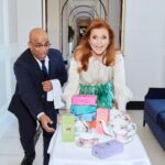 Sarah Ferguson Instagram - Is everyone ready for #gifting this holiday season? One of my favourite gifts to give is tea. What better way to warm someone’s day? Did you know Queen Victoria took tea everywhere she went? I quite like the sound of that. Photo: @katrinalawsonjohnston