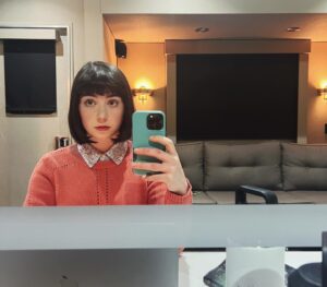 Sarah Gilman Instagram - so grateful and excited to be back on set with our csi: vegas family. season 3, here we come! 💍

new season, new episodes premiere February 18 on @cbstv  and @paramountplus