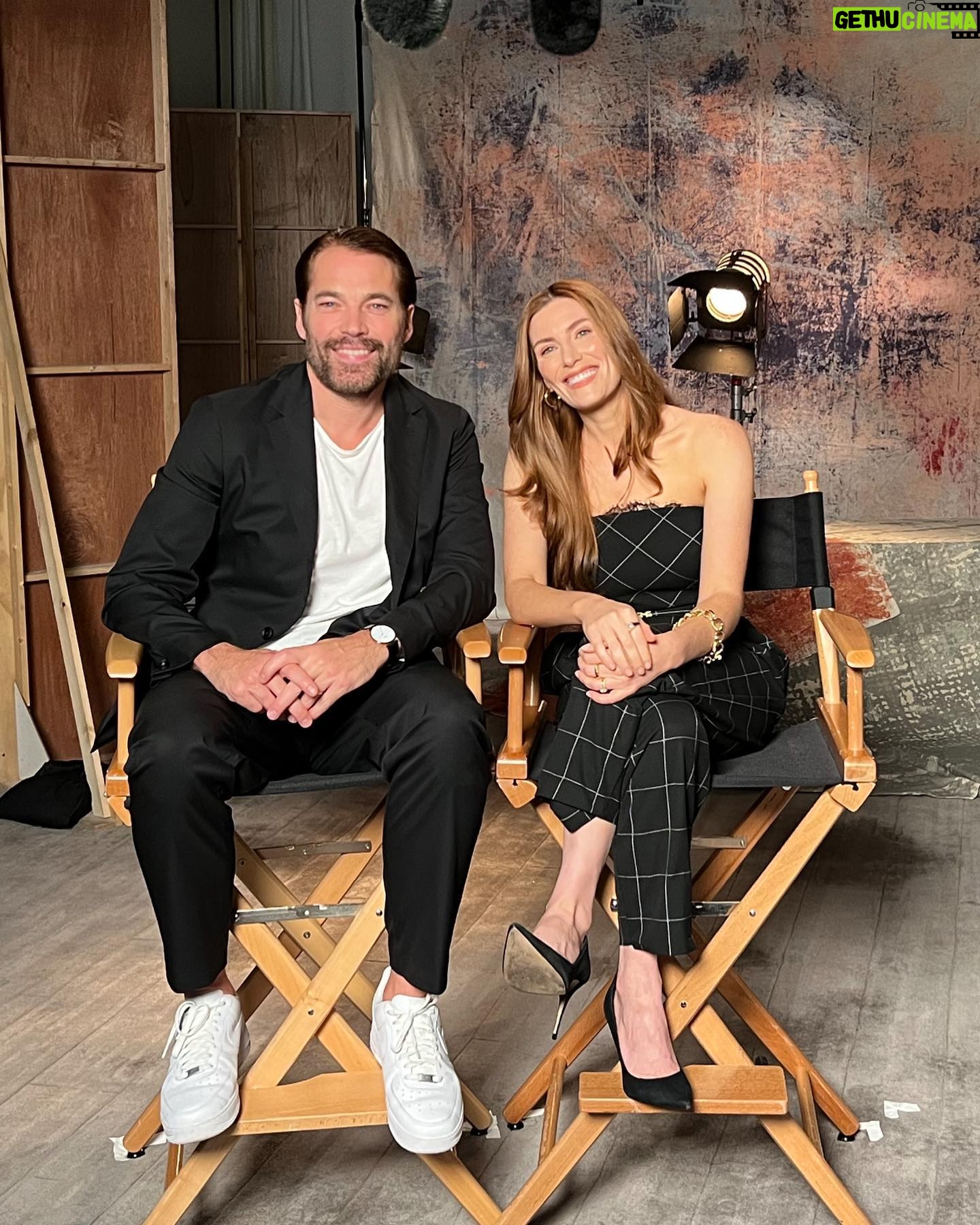 Sarah Levy Instagram - Spent the day with this dream of a co-star talking all things #SurrealEstate season 2🏚️