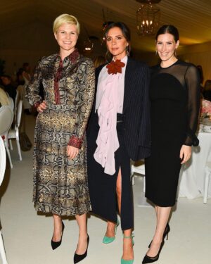 Sarah Levy Instagram - My 11-year old self would’ve burst into tears at this moment. Thank you @victoriabeckham for taking such good care of us and thank you @suzannerogerstoronto for hosting such a great event for @campoochigeas and #penelopefoundation. 📸: @georgepimentel1