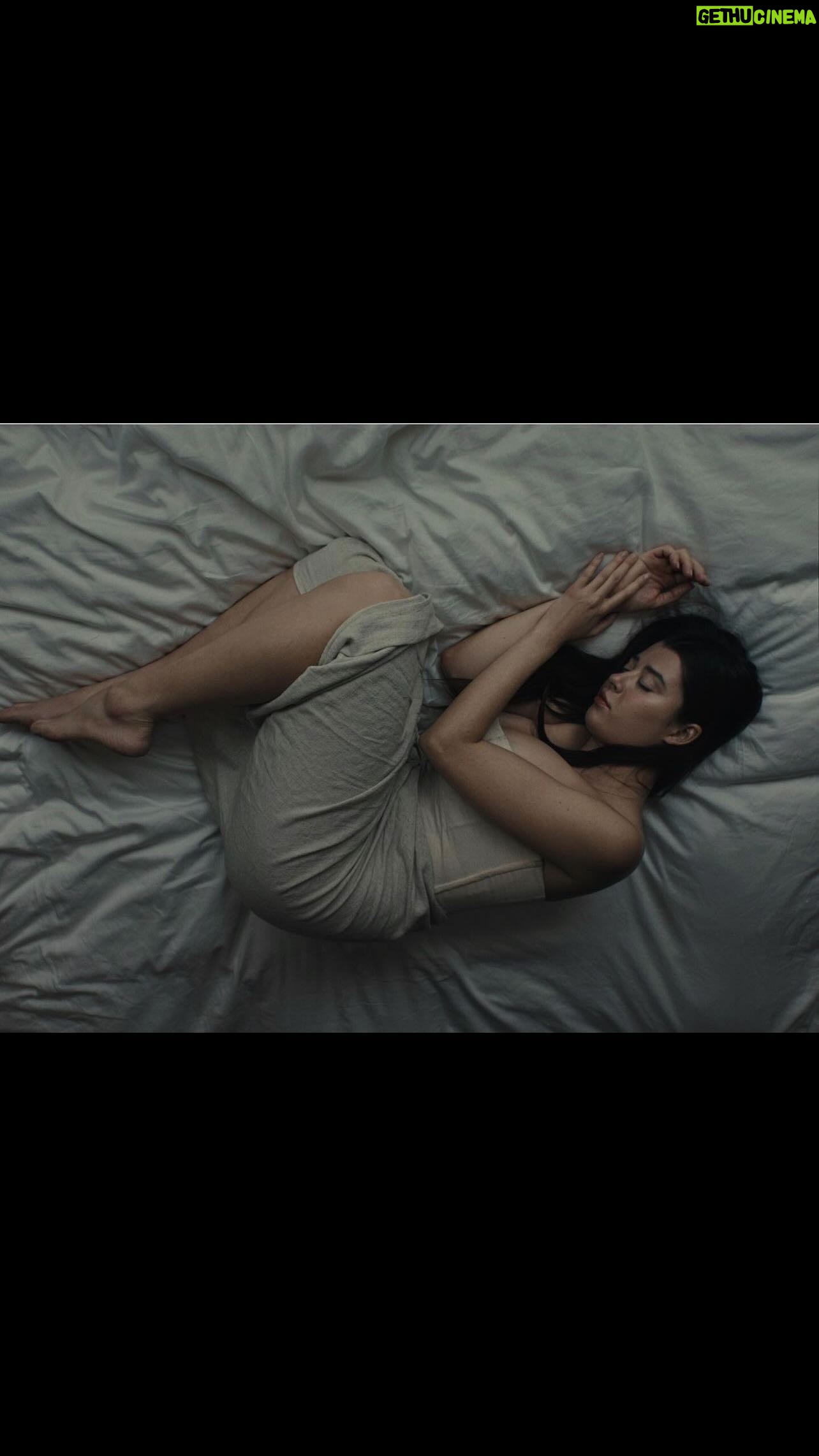 Sarah McDaniel Instagram - If you could peer into anyone’s mind and see the world through their perspective who would it be? Part of a series that explores the minds of creatives and thought leaders. Director: @krotchy Cinematographer: @ty_mcgrath 1AC: @alex_dametto 2AC: @moshwarrior Gaffer: @liamvanderploeg Music: @bdbender VFX: @lucashrubizna Rotoscoping: @getcrspy Color: @sgllng Headpiece @lance.v.moore Special Thanks @northofnowfilms & @wfw_intl