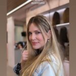 Sarah Mintz Instagram - Increíble 👏🏻 . . @chevi_montag_wigs