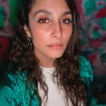 Sarah Perles Instagram - Appreciation Post: Yesterday I went to an event organised by @tartarcolors and I was overwhelmed by so much love and kindness. So here’s a post for all the people who hugged me and offered me sweets and foods and creams and outfits and a plant. I went back home with bags of gifts and my heart pumped with love. So today I’d like to write about these amazing young moroccan entrepreneurs who deserve all your attention. First of all: @byedi.ma who makes Bomb outfits. Cool and modern, who changed my boring outfit for this absolutely gorgeous green trousers and shirt 🔥 @girlz_box imports gadgets and goodies from Asia. They are these stylish sisters who work together and have fun together and can tell you everything you need to know about Asian modern culture 🤍 @lamaisondugranola stuffed my mouth with her healthy homemade granola. Couldn’t get enough of them. They are packed with nutriments and made with love. @safa_thebrand and @gaiaandgems who are besties and make stylish outfits and jewellery. @kokido.cg who makes the best mouth watering cookies. Just like I love them. Crunchy on the outside and gooey on the inside. @yemabio.morocco for the argan oil and organic cosmetics. Thank you @vanitydusk for the fun make up, felt like a fairy! @nabatat_ who wants to make your home a greener place. They sell very affordable plants for your to adopt and be a happy parent of a baby plant 🪴 And if I forget anyone else, please let me know!! I had so much information 🤍 Let’s support our Moroccan artists, artisans, entrepreneurs, our super humans who move mountains and makes us proud ♥️