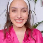 Sarah Perles Instagram - GRWM to go out. My skincare routine before my Evening make up 💃🏽 #EYEGOTTHEPOWER #Lorealparissquad2022 #Lorealparis @lorealparis