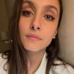 Sarah Perles Instagram - If I’m too much, you’re not enough 🙌🏽