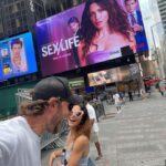 Sarah Shahi Instagram - Friday gratitude post. Hasn’t always been easy. But it was what was right. Because here I am now. No mistakes. No judgements. What happened, was meant to be. Because here I am now. And I wouldn’t trade this for anything. Humbled. Brought to my knees in appreciation. Heart overflowing w gratitude.For this man. For my family. For this opportunity. For this show. ( and for that vintage jacket, NYC’s ice cream , and those sunglasses) Thank you to those that made this moment possible 🐝🐝 ❤️ @sexlife 📷 ( of course)- @adam_demos