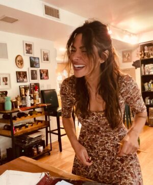 Sarah Shahi Instagram - And the student prepares… 
@sexlife S2… 
What are YOU most excited to see? 🤩
