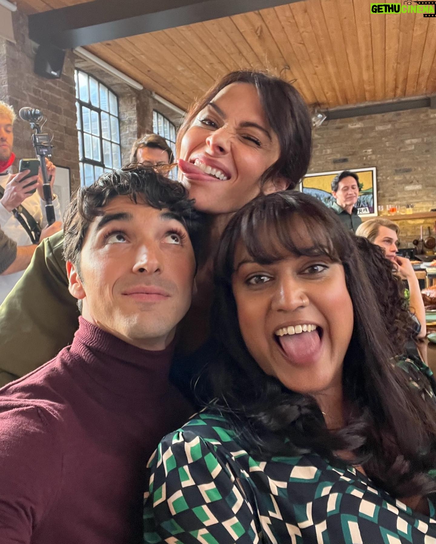 Sarah Shahi Instagram - For those tellin me you can’t wait for @rwrbonprime to come out, let me tell ya- you’re right! You can’t! It’s so damn good. I laughed, I cried, and making the movie was even more fun. Any guesses as to who I play? 🙃 So insanely happy to be a part of it. @sarahsowitty @gberlanti @mimbomike @jennifersalke @matthewmichaellopez love you long time. Gracing your @amazonprime Aug 11. 🇬🇧 🇺🇸 @taylorzakharperez @nicholasgalitzine @rachelonacloudyday @aneeshtheactress