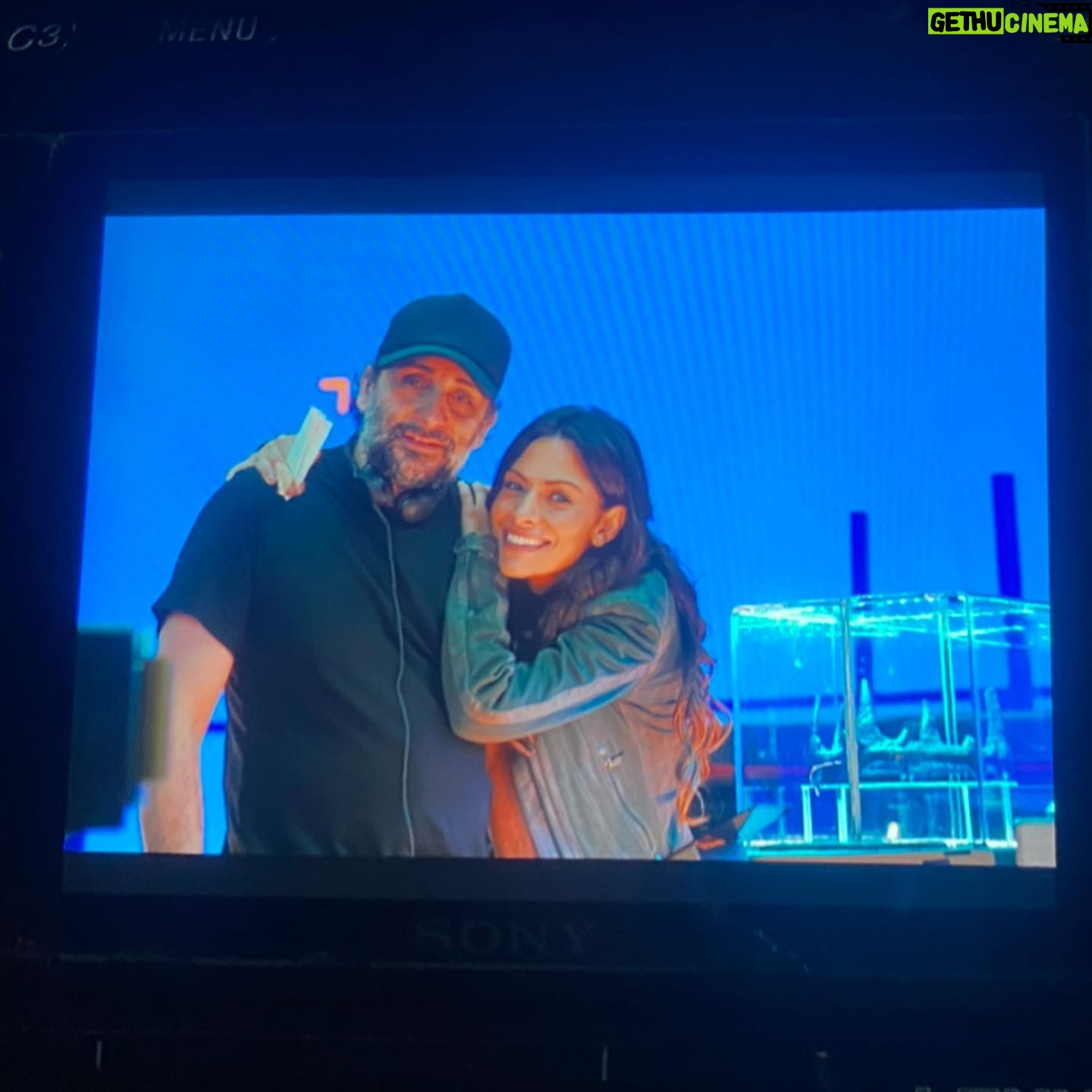 Sarah Shahi Instagram - Day 1. Camera test.. This movie was 20 years of falling and getting back up, following my gut even if others didn’t agree, over a decade of missed firsts’ with my babies. And what I got- was not just a DC movie. I got a family. DJ, mo, Pierce, Q, Noah, Bodhi, Marwan, Aldis, Jaume, Hiram, Scott, Beau, Dany- your friendship and love towards my kids and me is everything. I’ve learned from you all. I’m forever a student in your presence. and Marwan- thx for convincing me I wasn’t gonna die doing the stunt lol. Jaume, beau, DJ- you’re willingness to collab, create a safe space for actors, hear an idea is EVERYTHING, This ride, is so much more meaningful, because it is with you. Happy opening weekend. 🍻 Always, Your Adriana.