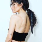 Sarah Shahi Instagram - uno mas. @sexlifenettflix Thx for the ride.