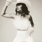 Sarah Shahi Instagram - Giddy up