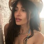 Sarah Shahi Instagram - Perfect summer accessory @clarinsusa lip oils. Sweet not sticky. 💋 #clarinspartner