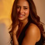Sargun Mehta Instagram - 🧿