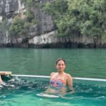 Sargun Mehta Instagram - Where the pool meets the ocean 🌥️ halong bay was healing