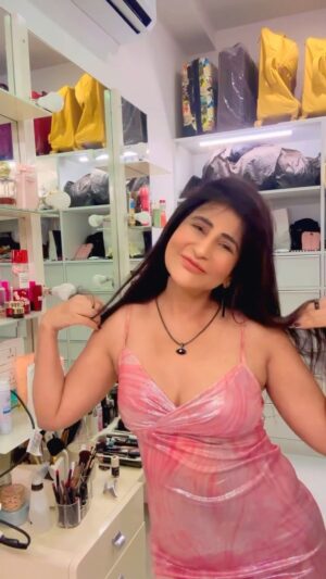 Saru Maini Instagram - Grwm Ft. @blackmamba_jewellery

Featuring -
Evil Eye Pendant
Dorette Earrings
Anna Ring (US 7)
Cuban Bracelet 

Use my code “SM50” to get 50% off on all products of Black Mamba Jewellery.