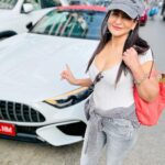 Saru Maini Instagram - Choices😃😎 #cars #stylish #ootd #potd #luxury #instagood #instalike #comfort #speed #style #testdrive #look