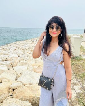 Saru Maini Instagram - Falling in love with my life every day🩵 #travel #vacationmode #funtimes #holidaymood #ootd #instalike