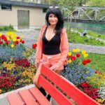 Saru Maini Instagram - Switzerland 🇨🇭 #traveldiaries #myfavorite #interlaken #vacation #beautifuldestinations #bucketlist