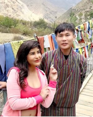 Saru Maini Instagram - Nestled in the Himalayas , Lies a kingdom so serene …
Bhutan- land of thunder dragon ,where happiness is the ultimate dream…❤️🩷🧡 #bhutan #bhutantravel #happiness #peace #peaceful #love #nature #innerpeace #serene