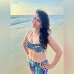 Saru Maini Instagram – “Living the beach life to the fullest! 🌅 🌊” #vacationvibes #beachlife #beachvibes #instalike #instamood #sunset #beautiful