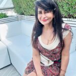 Saru Maini Instagram – Life’s a party❤️Enjoy it😃 #party #weekend #holiday #vacation #ootd #potd #fyp