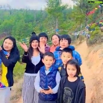 Saru Maini Instagram - You can’t miss it…My Bhutan Vlog Part1 on My YouTube Channel- Saru Maini Official🤩 @tourismbhutan @drukair_royalbhutanairlines @tripplanners.co.in @bhutanphotographytoursandtreks #bhutan #paro #thimphu #buddha #peaceful #happy #drukair #himalayas #serenity #travelvlog #travel #youtubechannel #sarumainiofficial