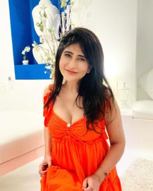 Saru Maini Instagram - Just Smile🧿 #positivevibes #happiness #ootd #bright #instalike #instagood #fyp